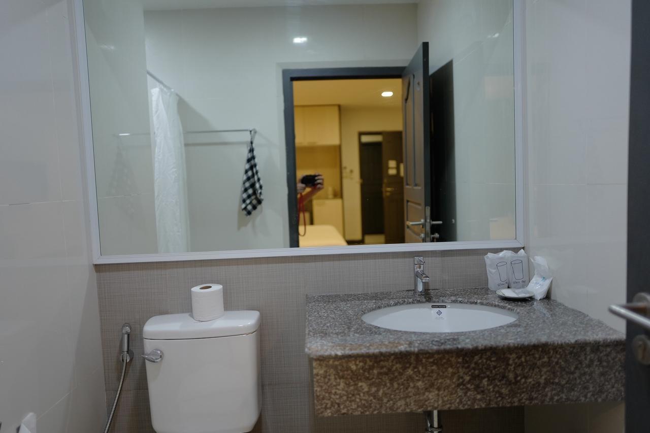 At Sakon Hotel Сакон Након Екстериор снимка