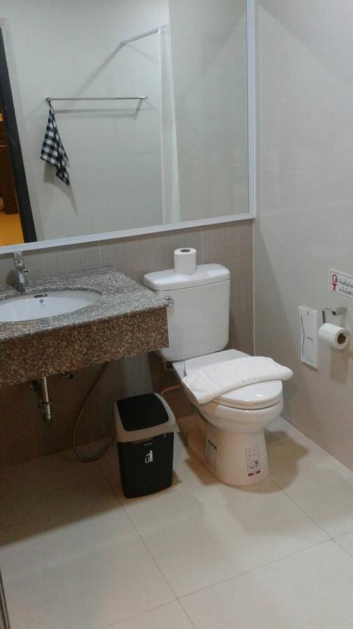 At Sakon Hotel Сакон Након Екстериор снимка