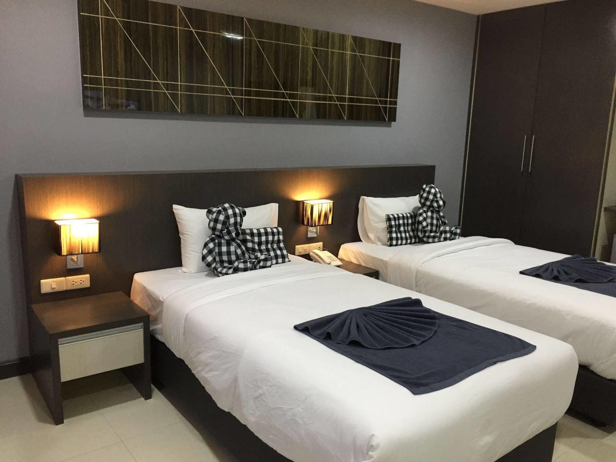 At Sakon Hotel Сакон Након Екстериор снимка